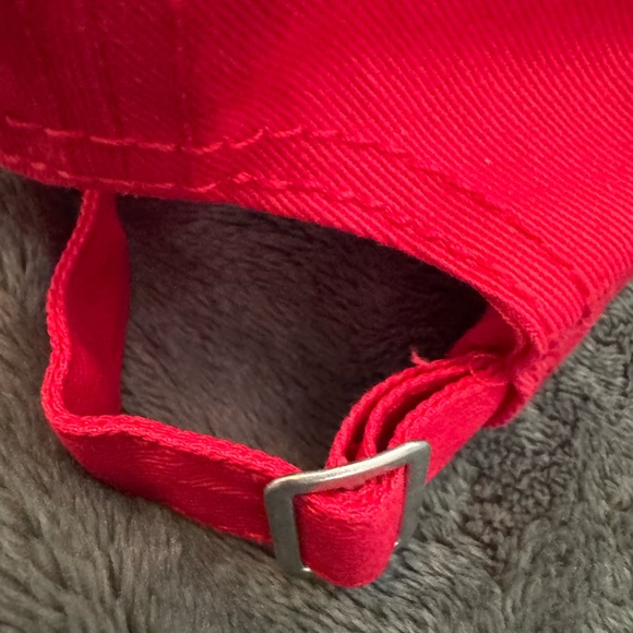 BUDWEISER (king of beers) soft cap. Adjustable closure in back - Picture 9 of 14